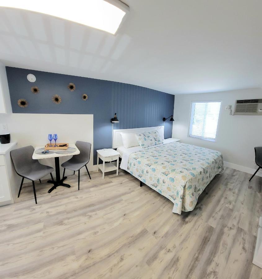 Satellite Motel Сейнт Пийт Бийч Екстериор снимка