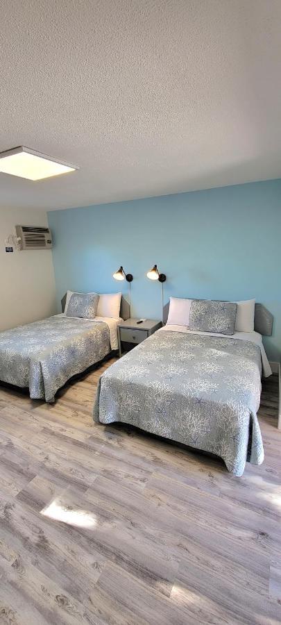 Satellite Motel Сейнт Пийт Бийч Екстериор снимка