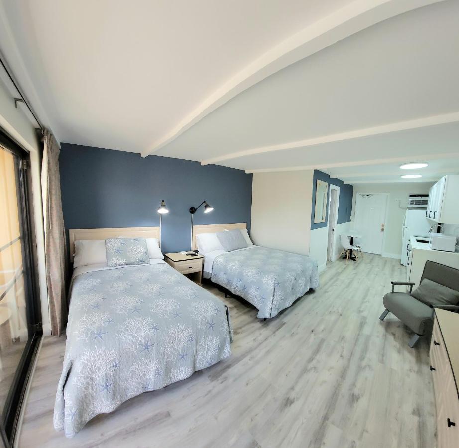 Satellite Motel Сейнт Пийт Бийч Екстериор снимка