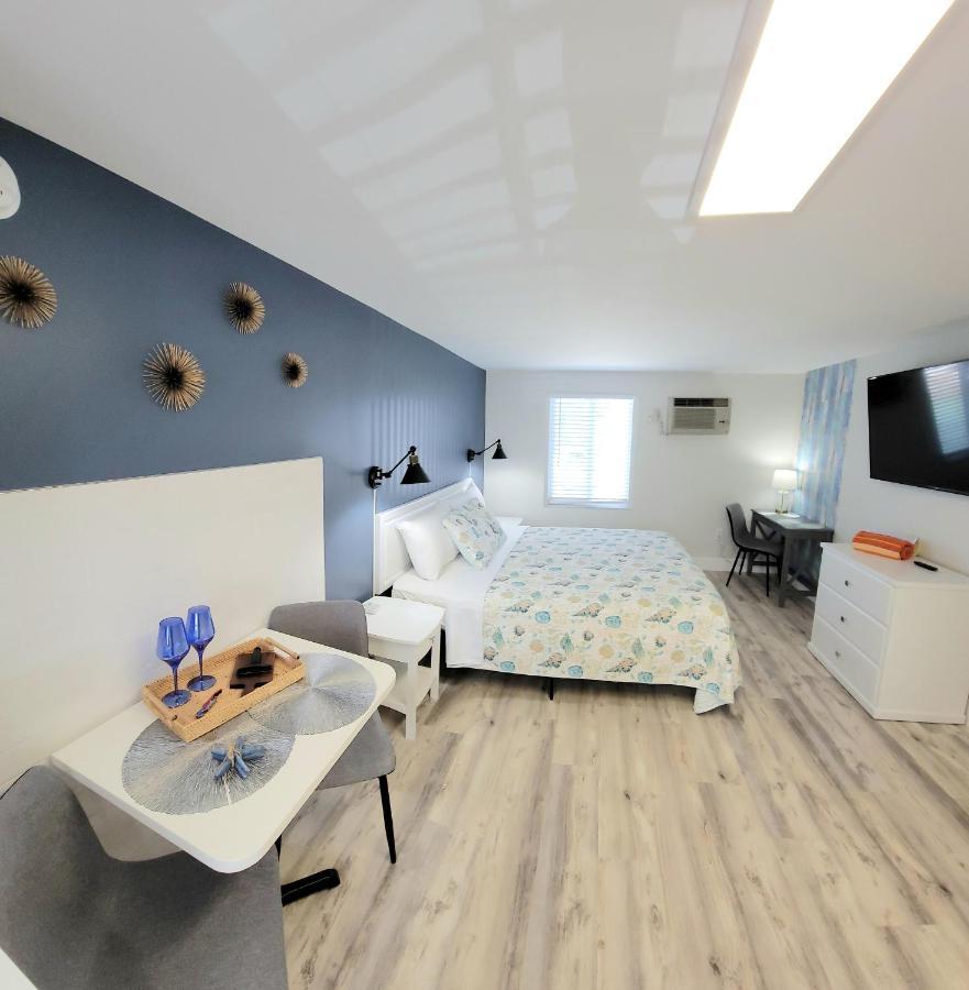 Satellite Motel Сейнт Пийт Бийч Екстериор снимка