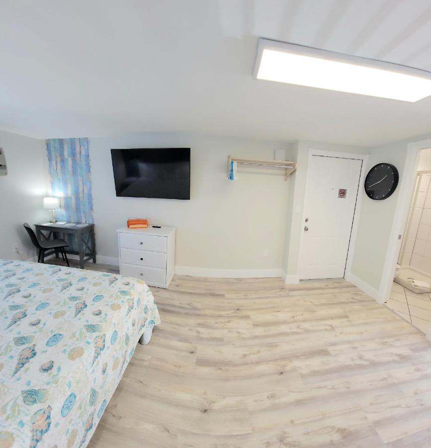Satellite Motel Сейнт Пийт Бийч Екстериор снимка