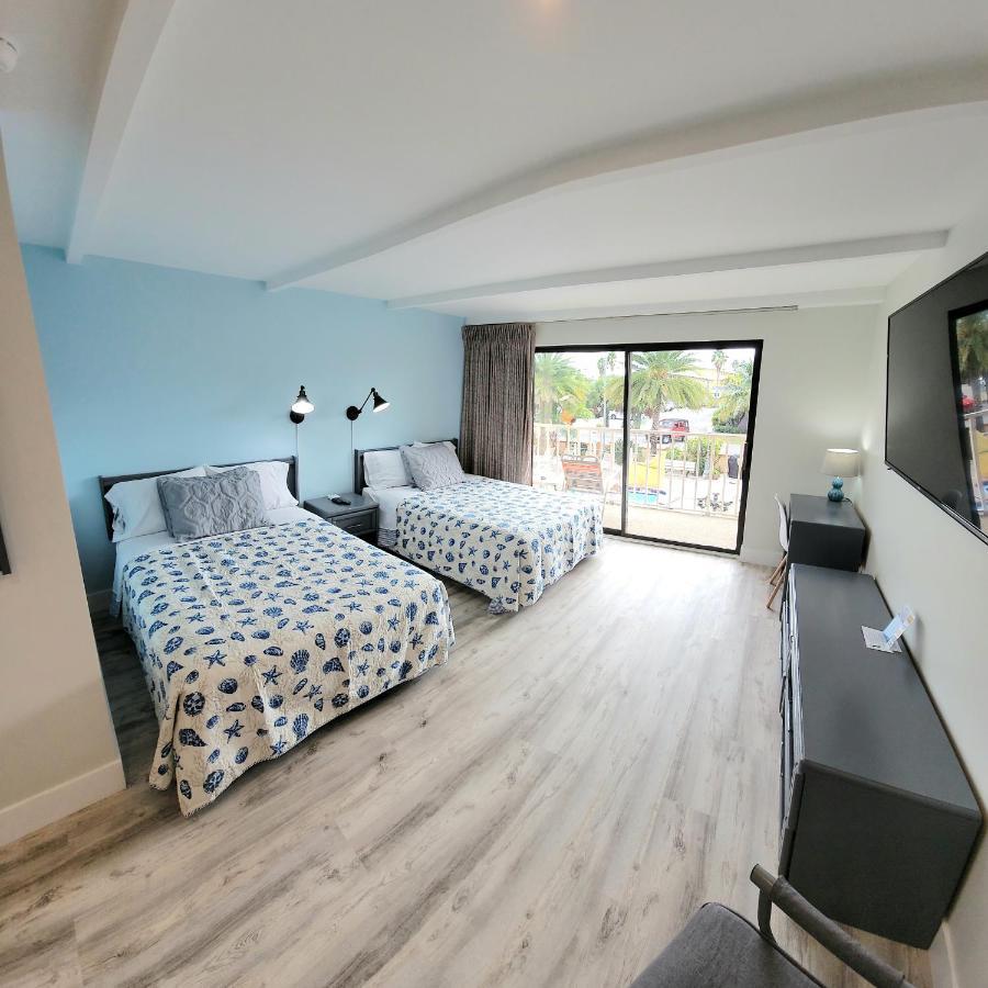 Satellite Motel Сейнт Пийт Бийч Екстериор снимка