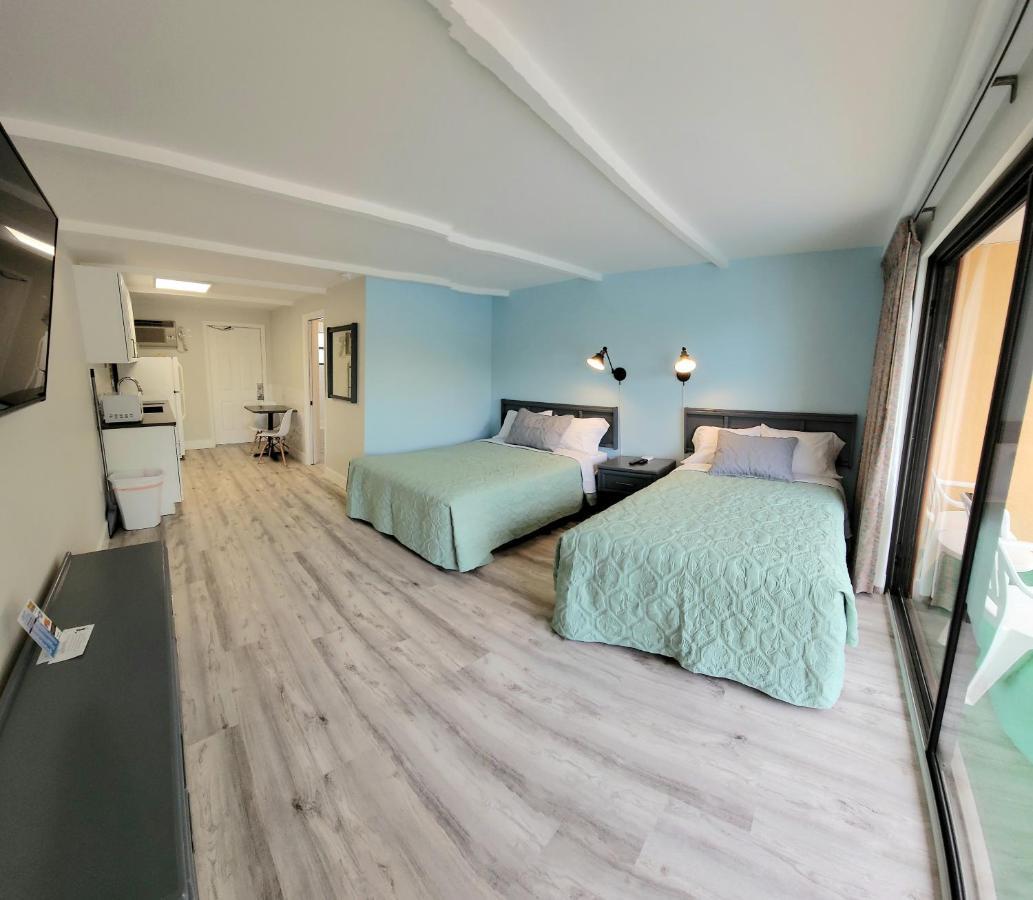 Satellite Motel Сейнт Пийт Бийч Екстериор снимка