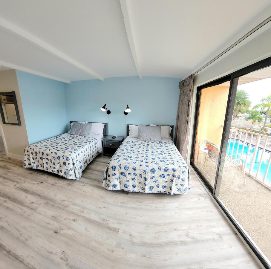 Satellite Motel Сейнт Пийт Бийч Екстериор снимка