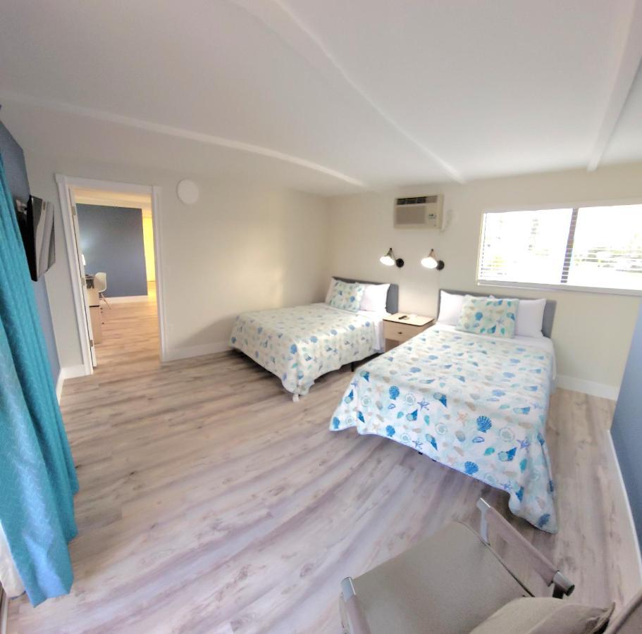 Satellite Motel Сейнт Пийт Бийч Екстериор снимка