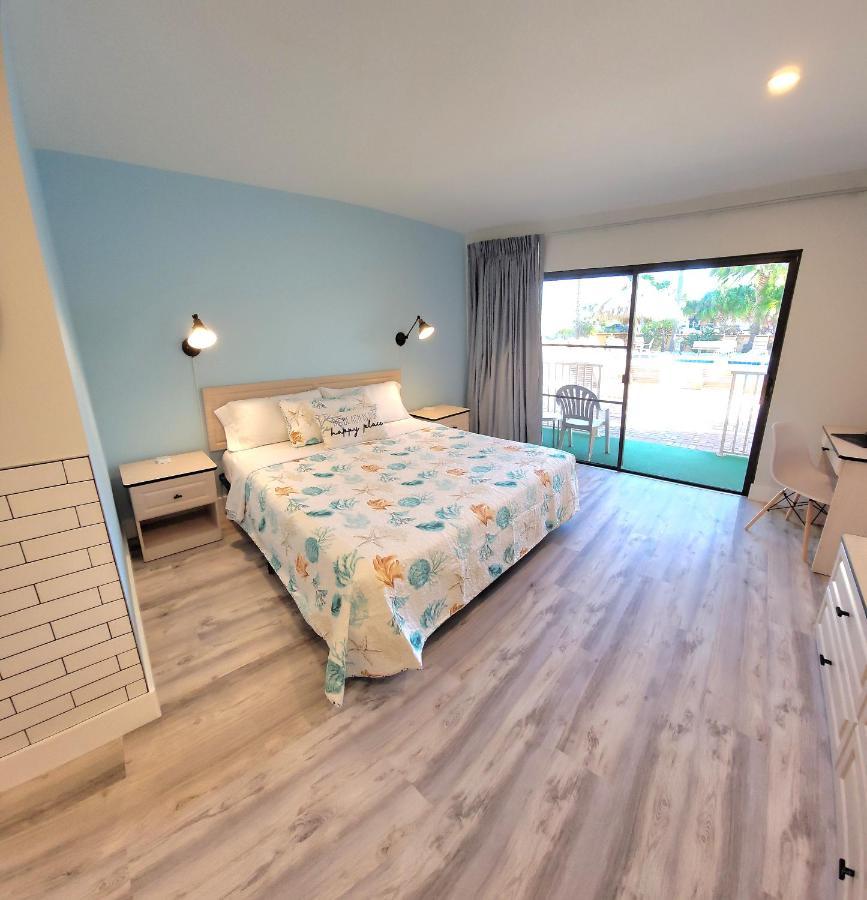 Satellite Motel Сейнт Пийт Бийч Екстериор снимка